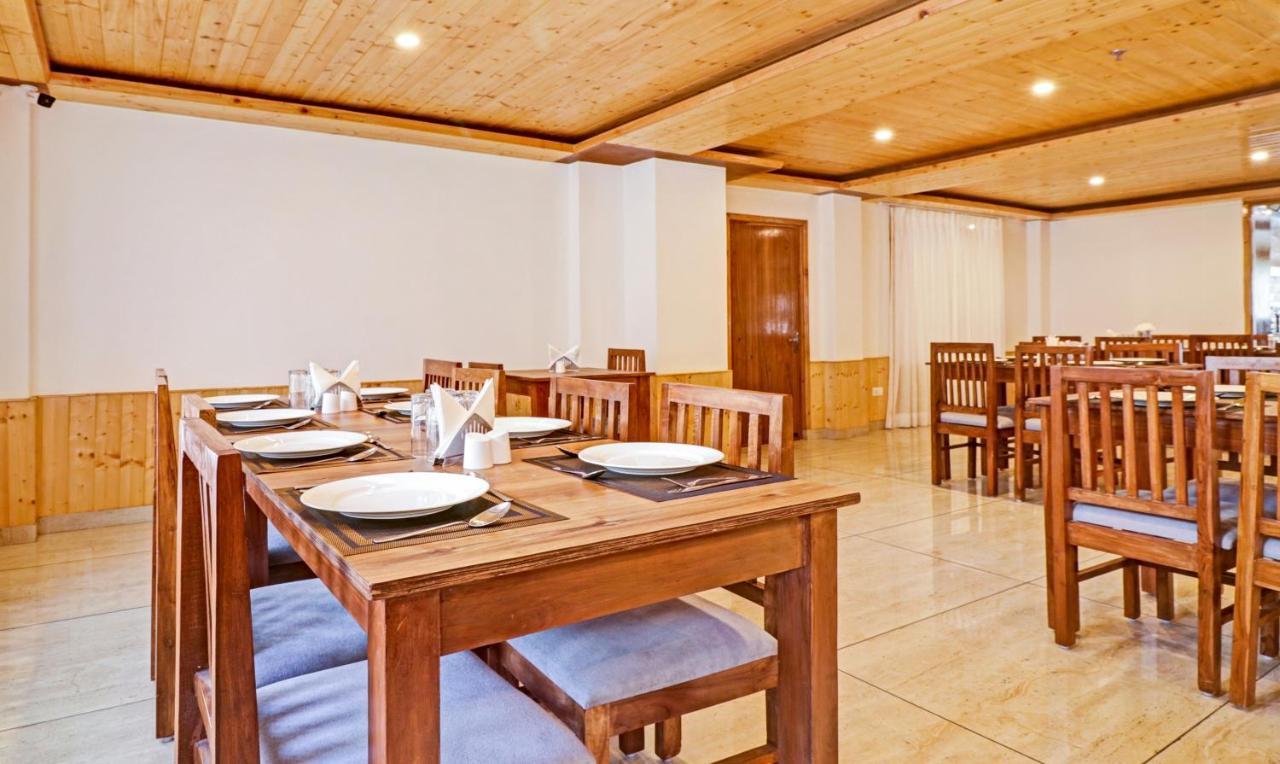 Hotel Treebo Premium Sattva With Mountain View Manāli Exterior foto