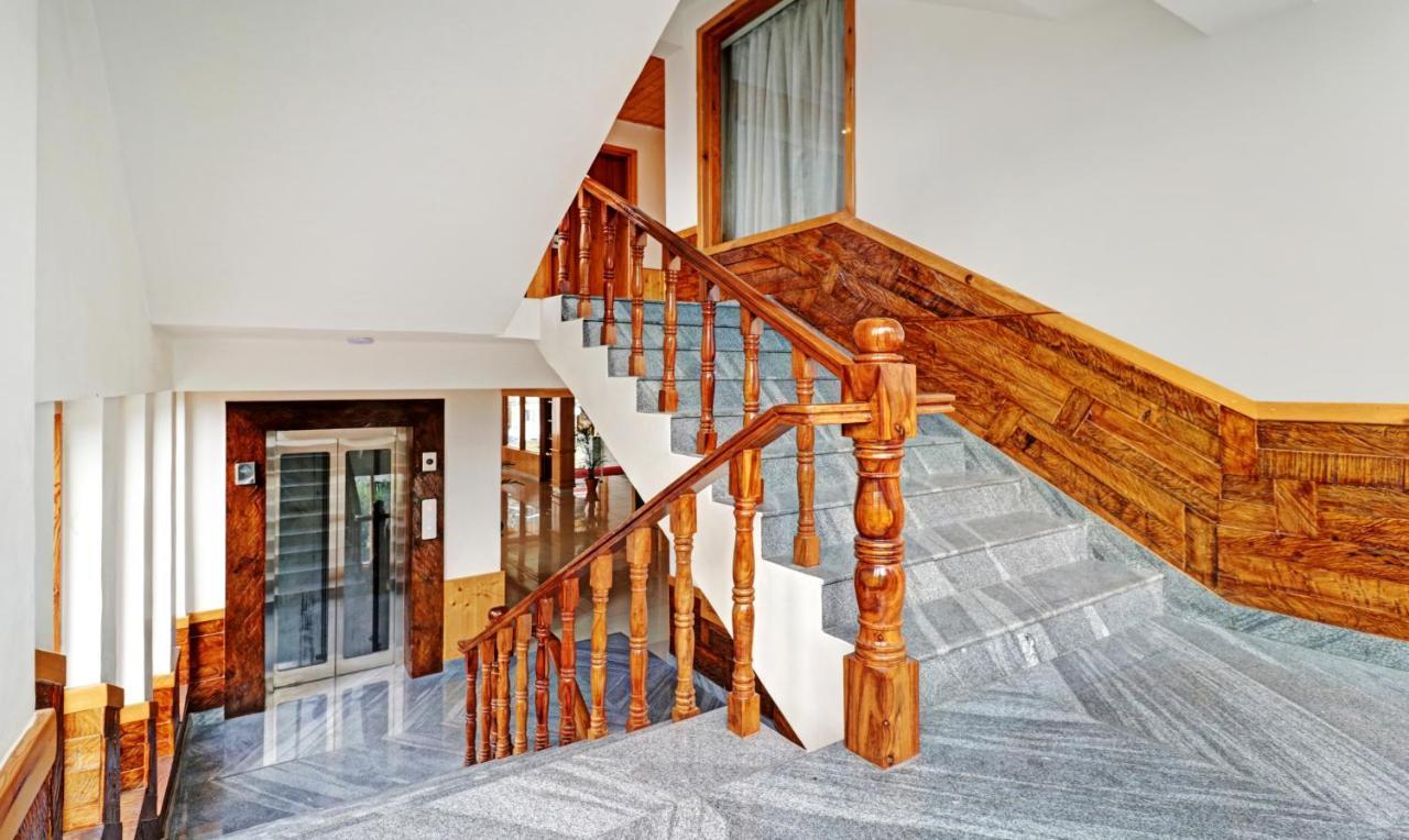 Hotel Treebo Premium Sattva With Mountain View Manāli Exterior foto