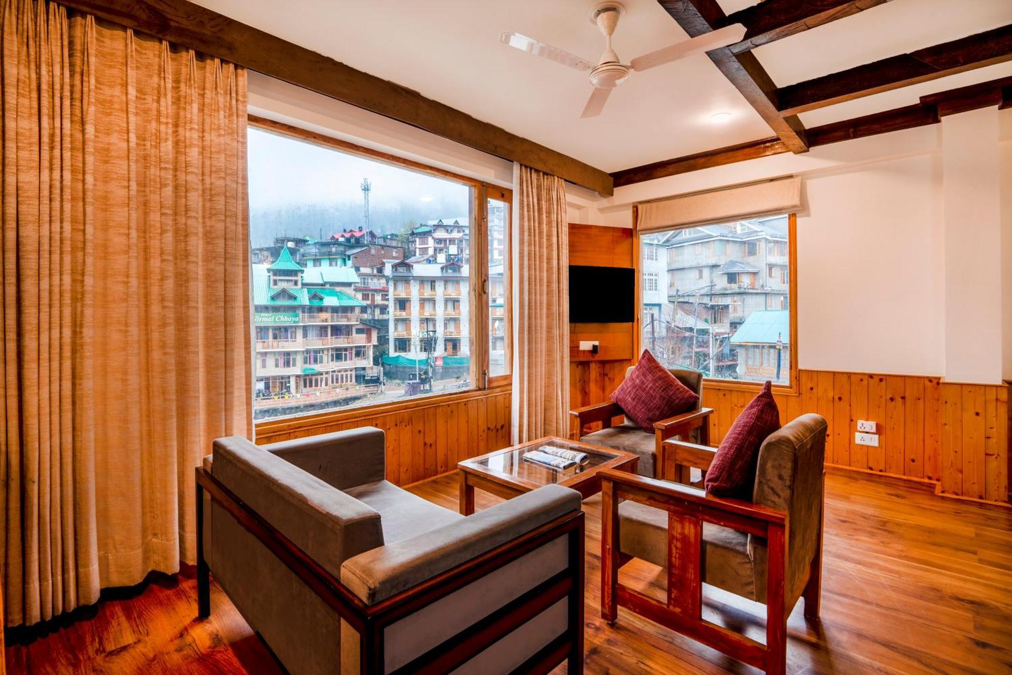Hotel Treebo Premium Sattva With Mountain View Manāli Exterior foto